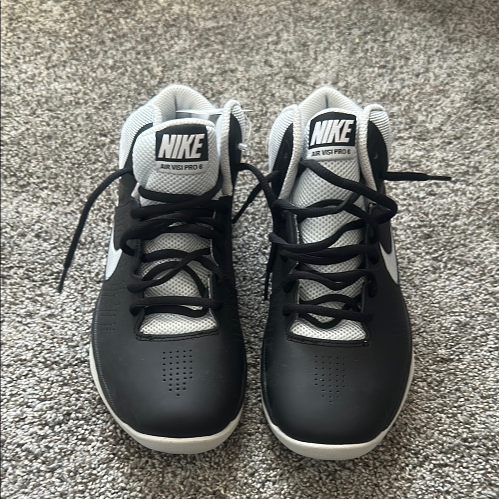 Nike Air Visi Pro 6 Men's Black and White Basketball Shoes
